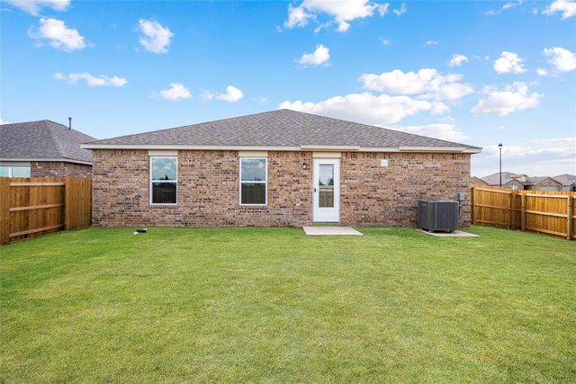 721 Luna Way, Tuttle, OK 73089
