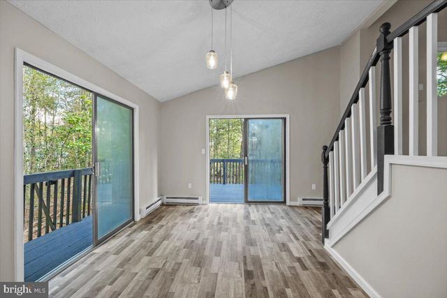 2914 FAIRHAVEN DR, Tobyhanna, PA 18466