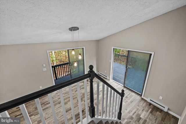 2914 FAIRHAVEN DR, Tobyhanna, PA 18466