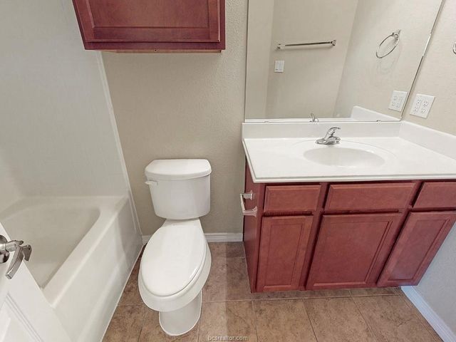 1198 Jones Butler Road 2607, College Station, TX 77840