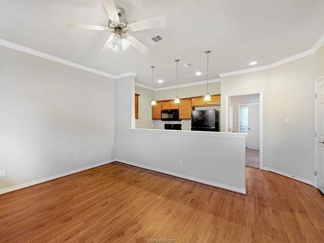 1198 Jones Butler Road 2607, College Station, TX 77840