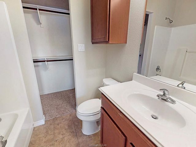 1198 Jones Butler Road 2607, College Station, TX 77840