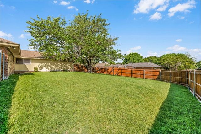 2301 Claridge Circle, Plano, TX 75075