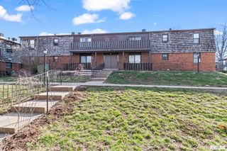 1913 Jeanette Lane # 8, Springfield, IL 62704