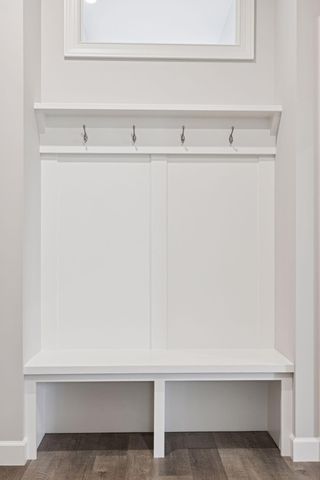 25 Summit Farm Lane, Gem Lake, MN 55110