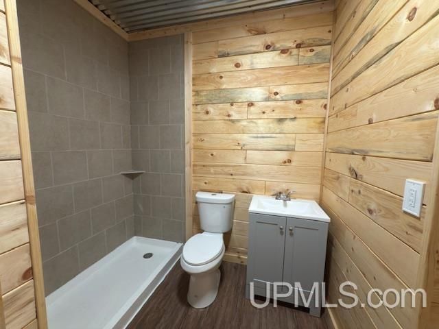 118 S Fifth Street, Crystal Falls, MI 49920