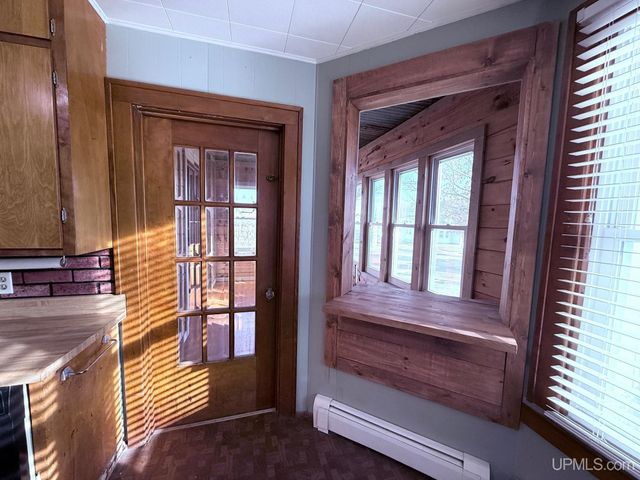 118 S Fifth Street, Crystal Falls, MI 49920