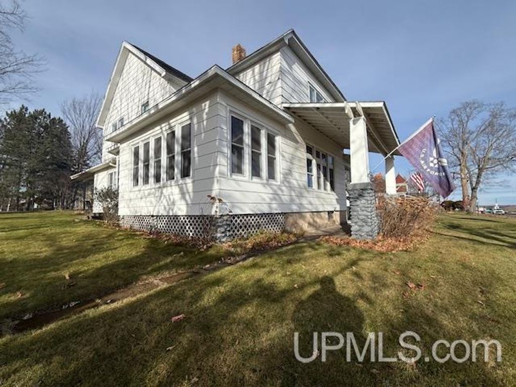 118 S Fifth Street, Crystal Falls, MI 49920