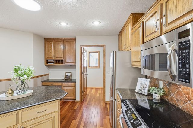 18131 Judicial Way S, Lakeville, MN 55044