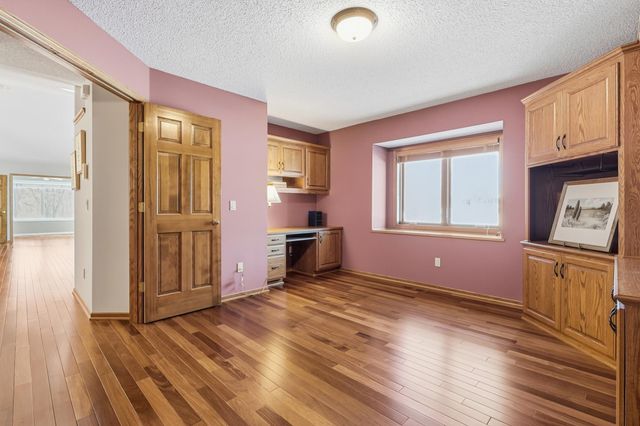 18131 Judicial Way S, Lakeville, MN 55044