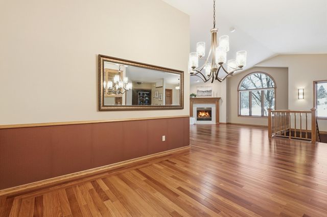 18131 Judicial Way S, Lakeville, MN 55044