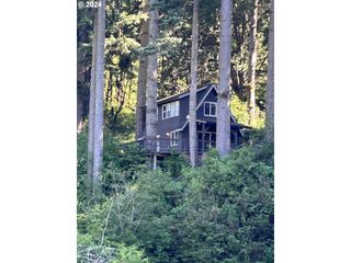 3747 S Ten Mile Lake, Lakeside, OR 97449