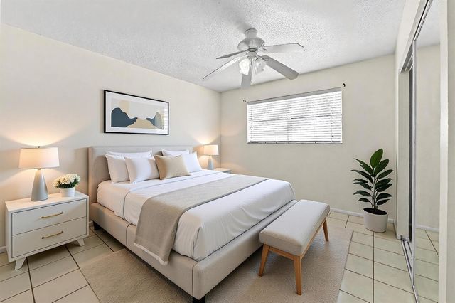 109 Lake Barbara Drive, West Palm Beach, FL 33411