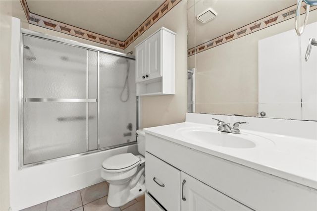 109 Lake Barbara Drive, West Palm Beach, FL 33411