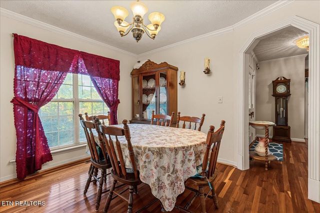 105 County Road 7130, Athens, TN 37303