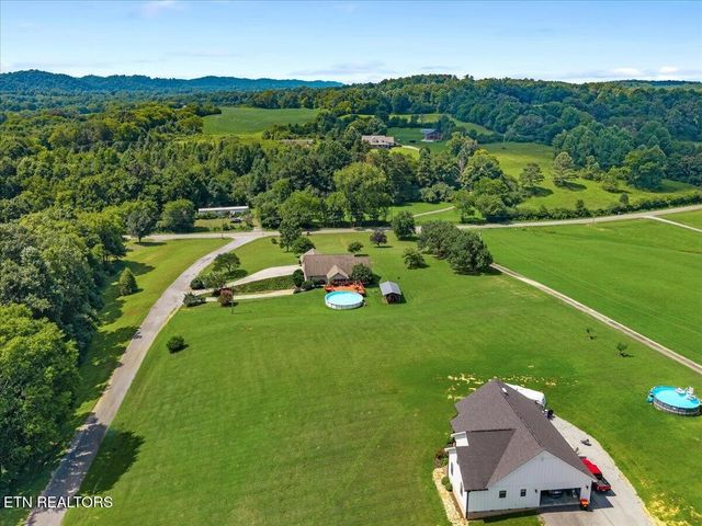 105 County Road 7130, Athens, TN 37303