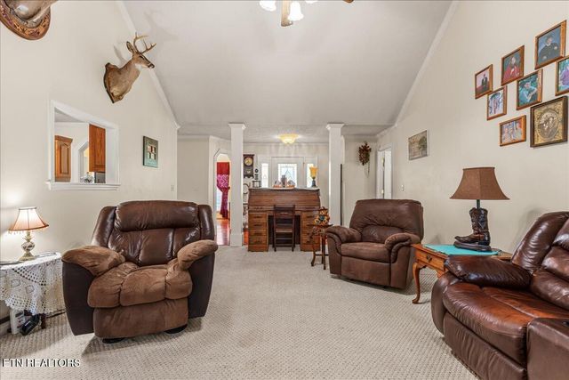 105 County Road 7130, Athens, TN 37303