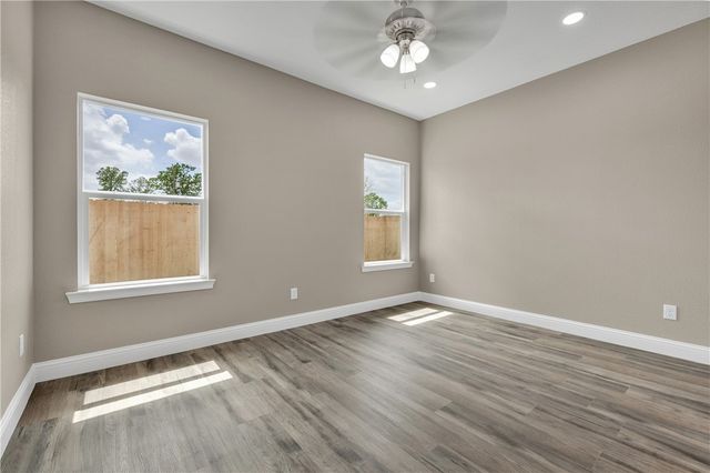 905A West Virginia Street, Navasota, TX 77868