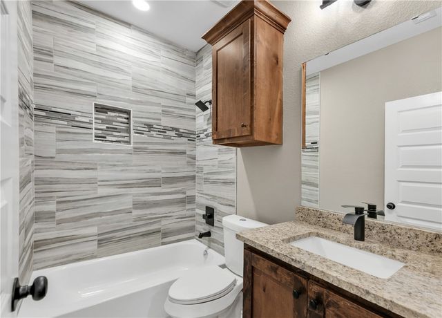 905A West Virginia Street, Navasota, TX 77868