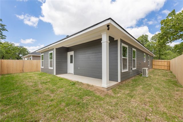 905A West Virginia Street, Navasota, TX 77868