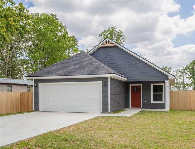 905A West Virginia Street, Navasota, TX 77868