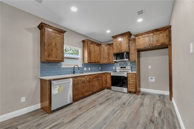 905A West Virginia Street, Navasota, TX 77868
