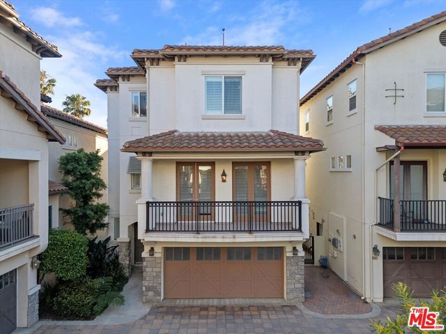 5743 Dawn, Playa Vista, CA 90094