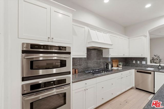 5743 Dawn, Playa Vista, CA 90094