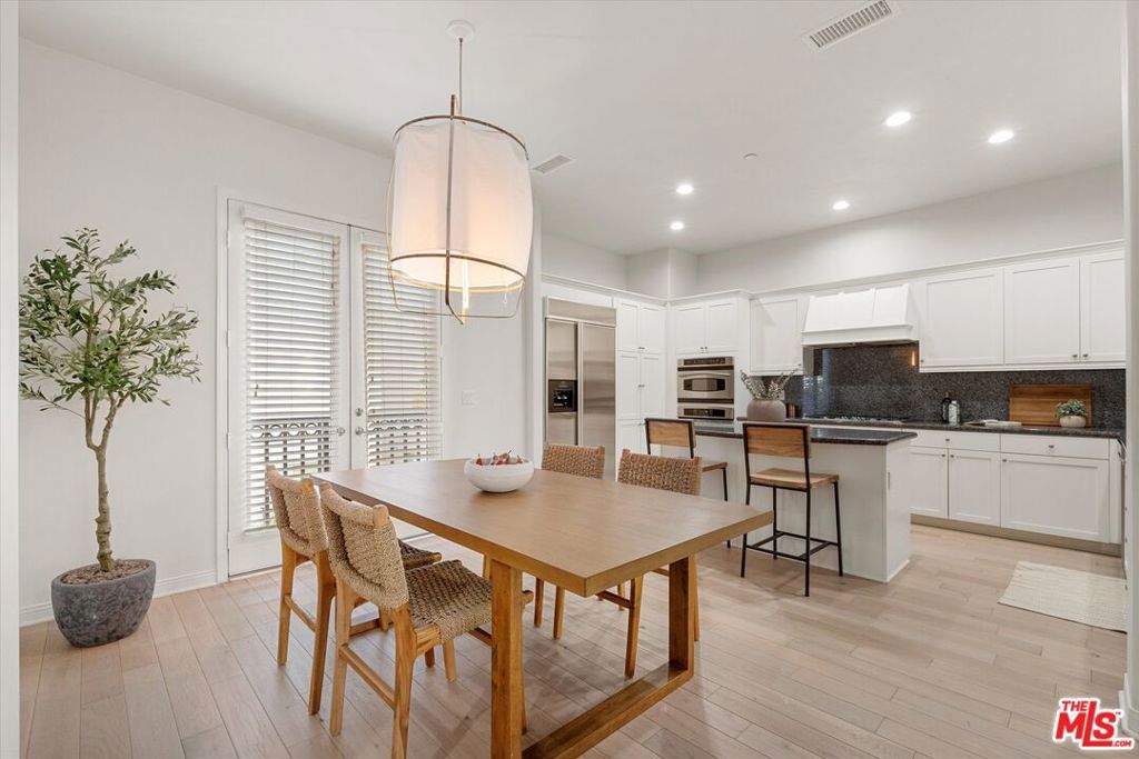 5743 Dawn, Playa Vista, CA 90094