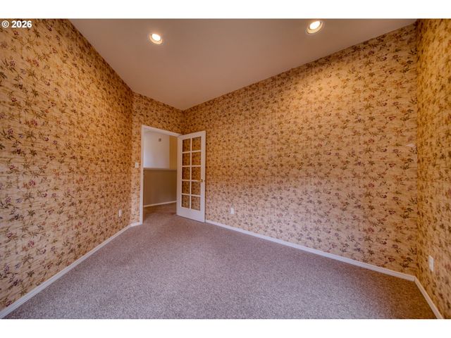 34827 WESTBORO Way, St Helens, OR 97051