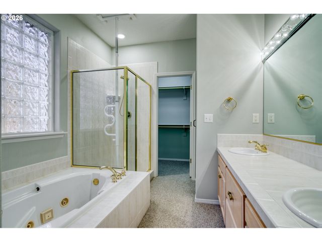 34827 WESTBORO Way, St Helens, OR 97051