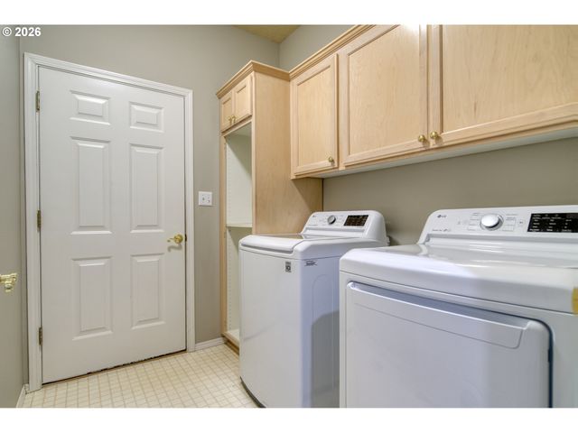 34827 WESTBORO Way, St Helens, OR 97051