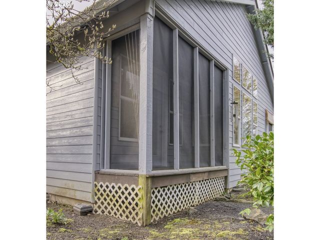 34827 WESTBORO Way, St Helens, OR 97051