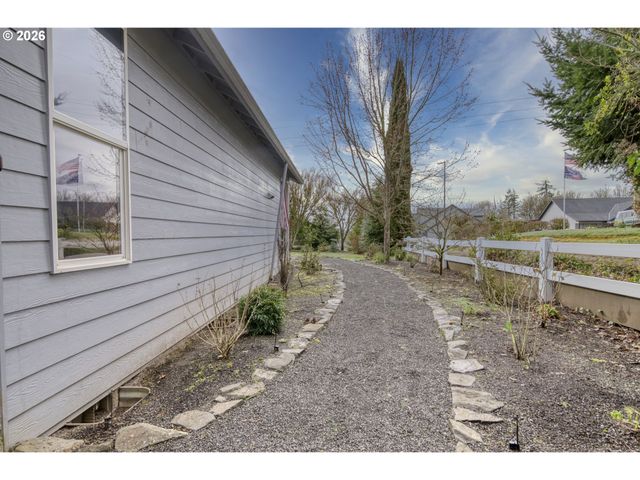 34827 WESTBORO Way, St Helens, OR 97051