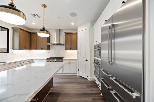 1019 N STALEY LANE, Los Angeles, CA 90042