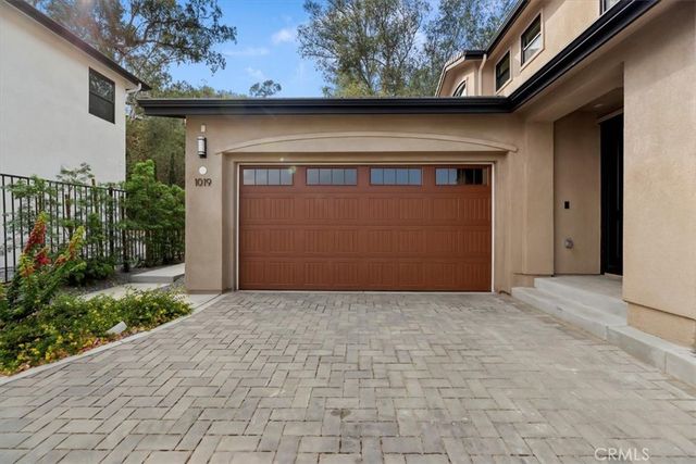 1019 N STALEY LANE, Los Angeles, CA 90042