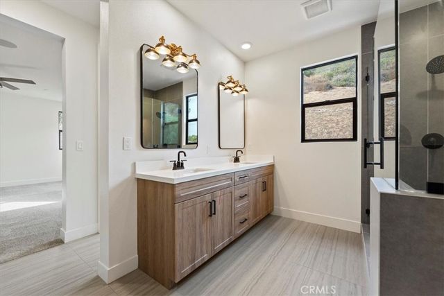 1019 N STALEY LANE, Los Angeles, CA 90042