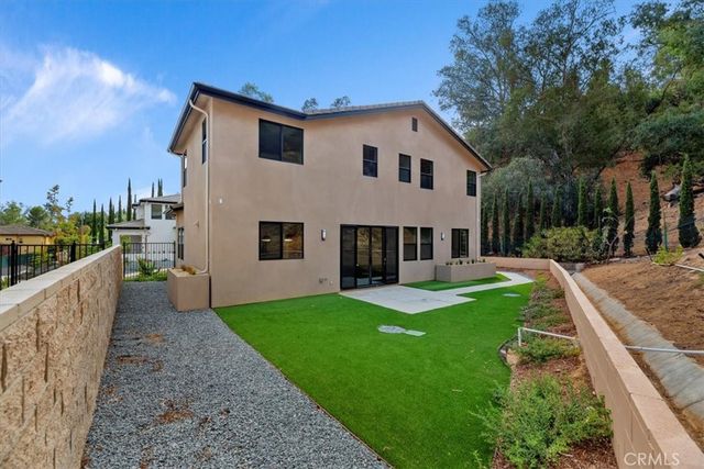 1019 N STALEY LANE, Los Angeles, CA 90042