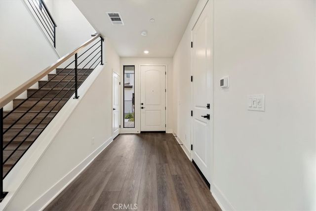 1019 N STALEY LANE, Los Angeles, CA 90042