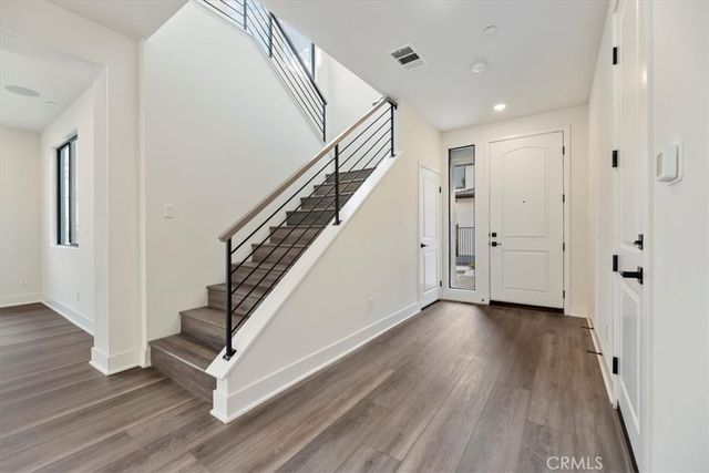 1019 N STALEY LANE, Los Angeles, CA 90042