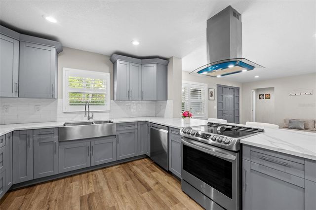 3301 W BALLAST POINT BOULEVARD, Tampa, FL 33611