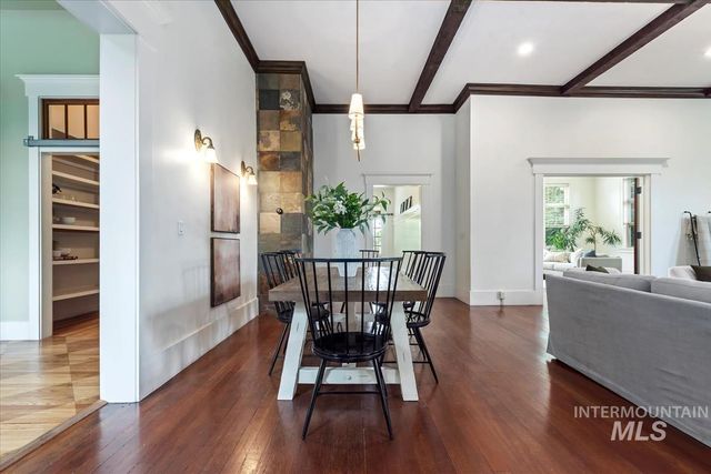 1155 N Ballantyne, Eagle, ID 83616