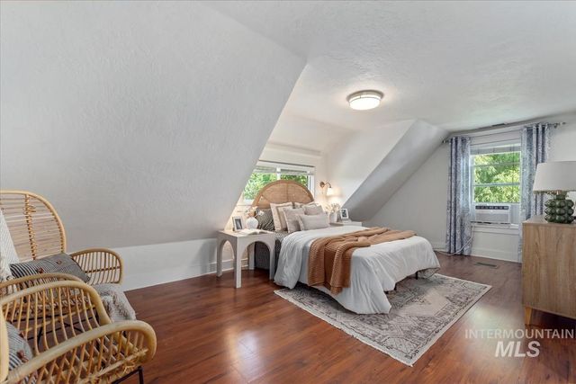 1155 N Ballantyne, Eagle, ID 83616
