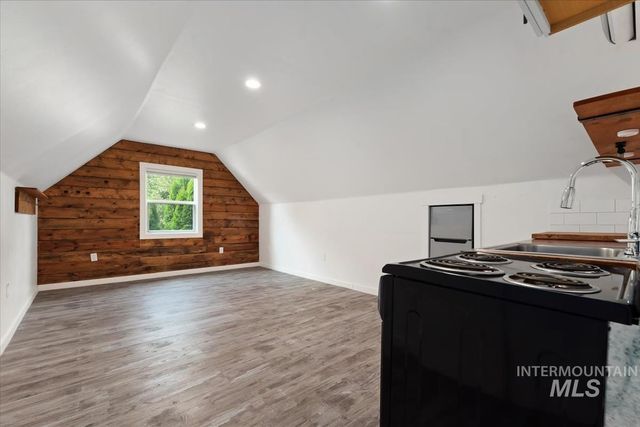 1155 N Ballantyne, Eagle, ID 83616