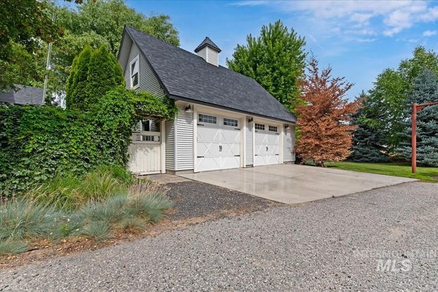 1155 N Ballantyne, Eagle, ID 83616