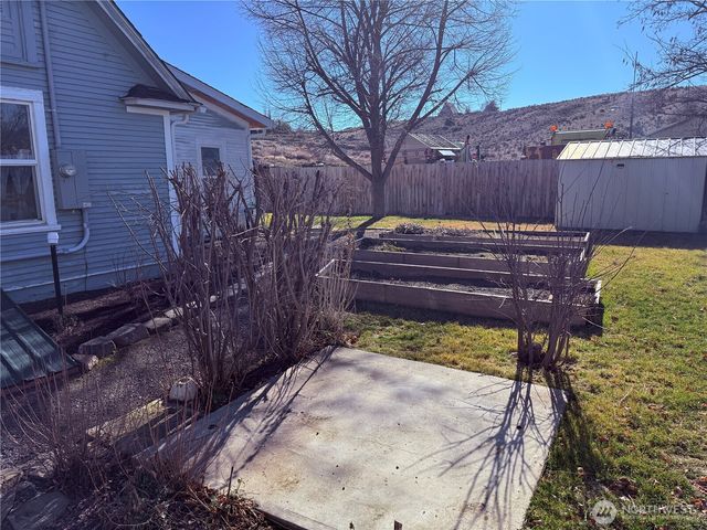 514 S Division Street, Odessa, WA 99159