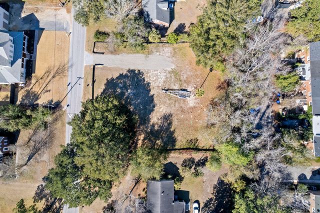 927 Lakeview Drive, Mount Pleasant, SC 29464