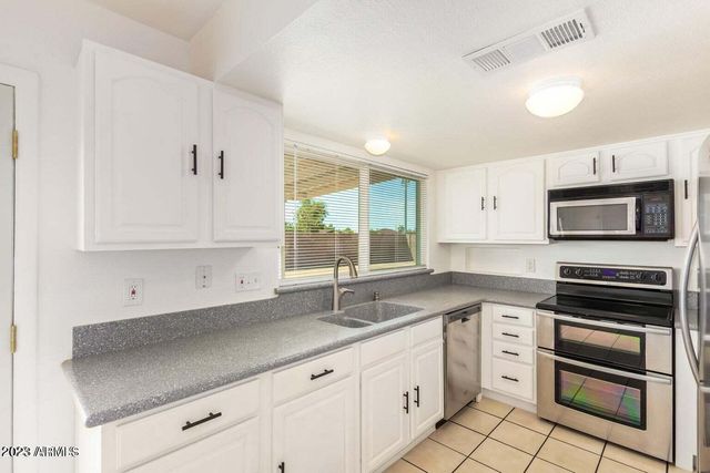 5449 W SIERRA Street, Glendale, AZ 85304