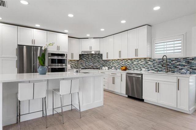 616 FOXWORTH LANE, Holmes Beach, FL 34217