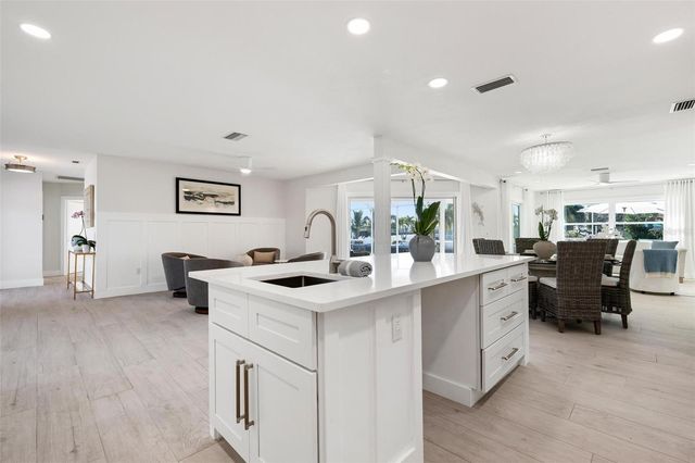 616 FOXWORTH LANE, Holmes Beach, FL 34217